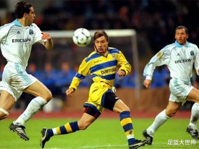 先逆袭佐拉，后接班巴蒂，还是克雷斯波的黄金搭档，神射手遭低估